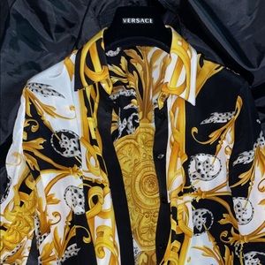 VERSACE Barocco Acanthus Print Silk Shirt In White/ Black/ Gold